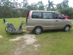 05/2001 Toyota HiAce with Wheelchair Lift